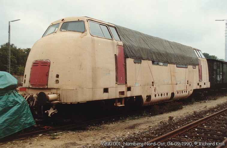 V200 001