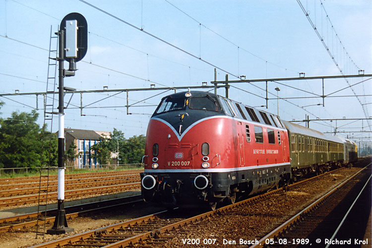 V200 007