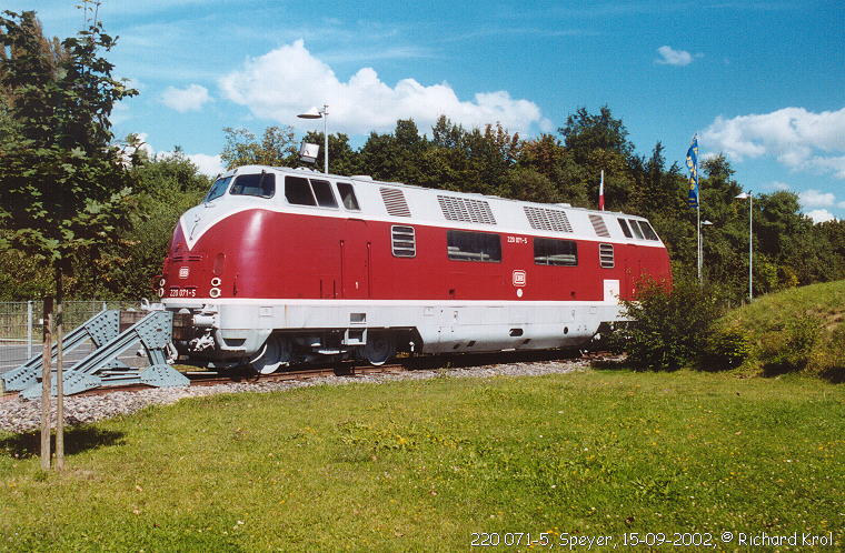 V200 071