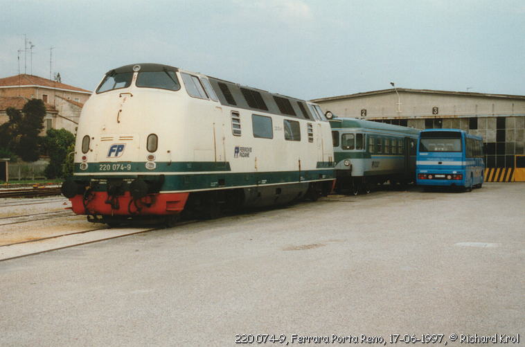 V200 074